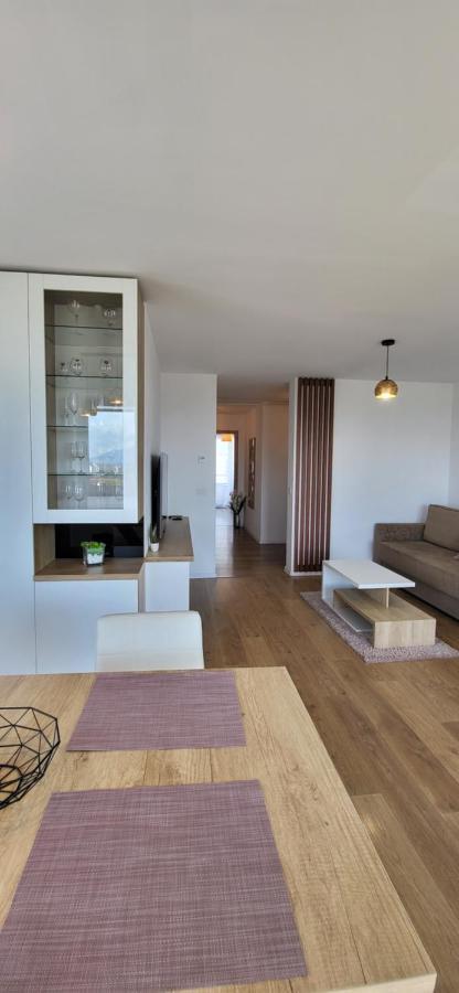 Luxury Panorama Apartament,Coresi Braşov Exteriör bild